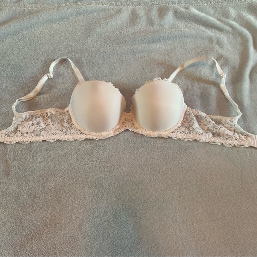 Victoria’s Secret dream angel demi bra